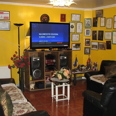 Hostal El Mirador Punta Arenas Extérieur photo